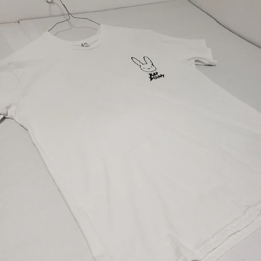Bad Bunny Most Wanted Tour 2024 Live Nation Rimas by Circle Clothing Men's Large - Picture 3 of 8